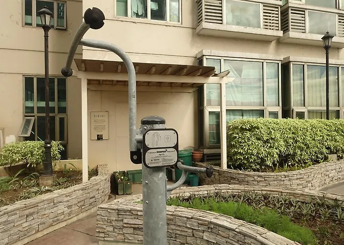 Modern Asian At Forbeswood Parklane The Bgc Apartment Manila