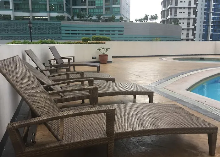 Modern Asian At Forbeswood Parklane The Bgc * Manila